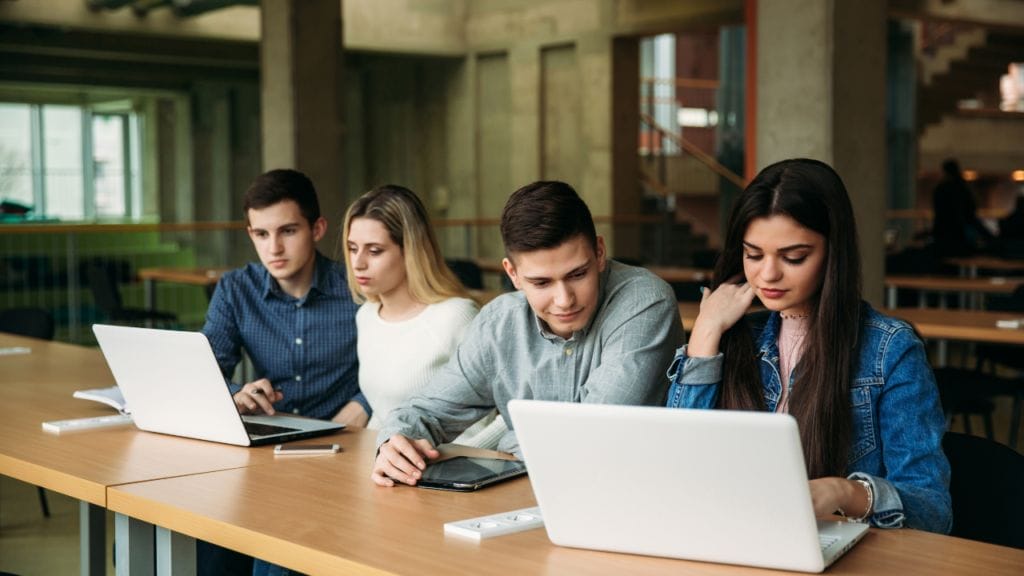 LinkedIn for college students - working together on their LinkedIn profiles